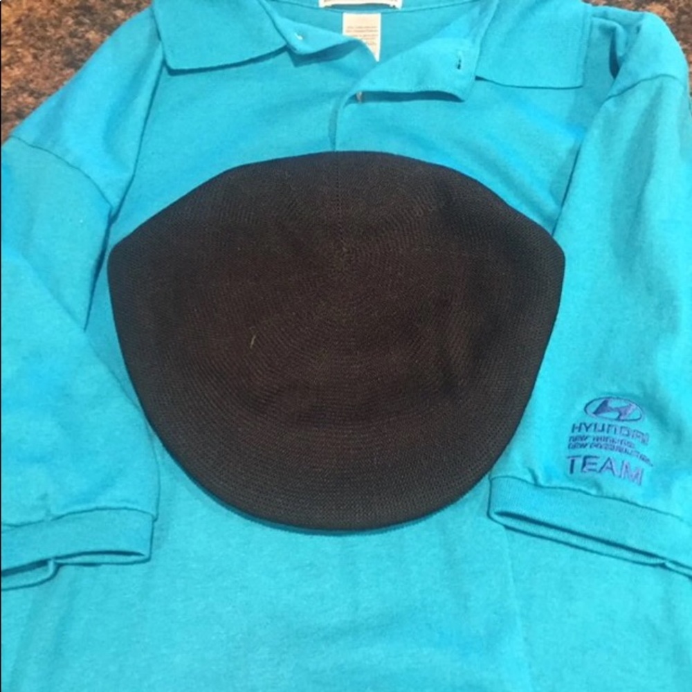 Hyundai T-shirt and cap